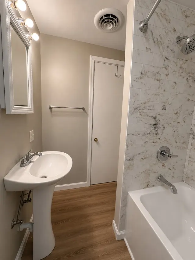 Buckeye Bath and Design LLC