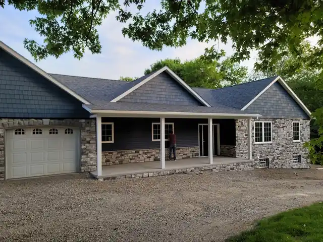 CREW 2 CONSTRUCTION LLC