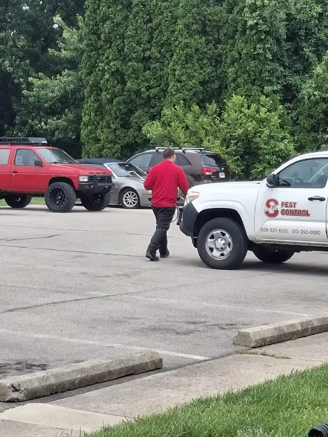 Select Pest Control