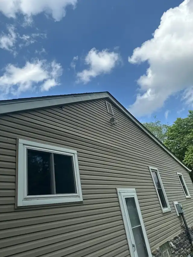 CHS Roofing and Siding