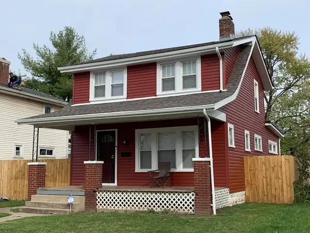 AM Roofing and Siding LLC