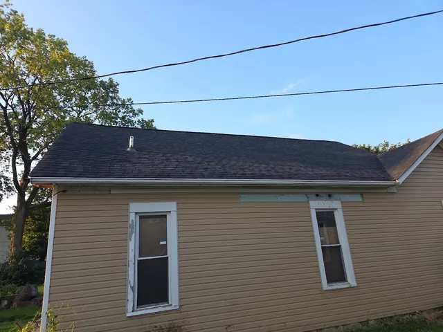 Jamies Roofing LLC