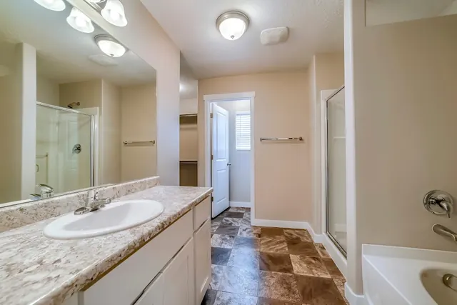 Cleveland Flooring and Remodel LLC