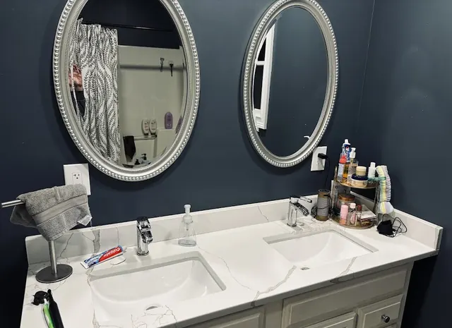 SW GRANITE & CABINETS