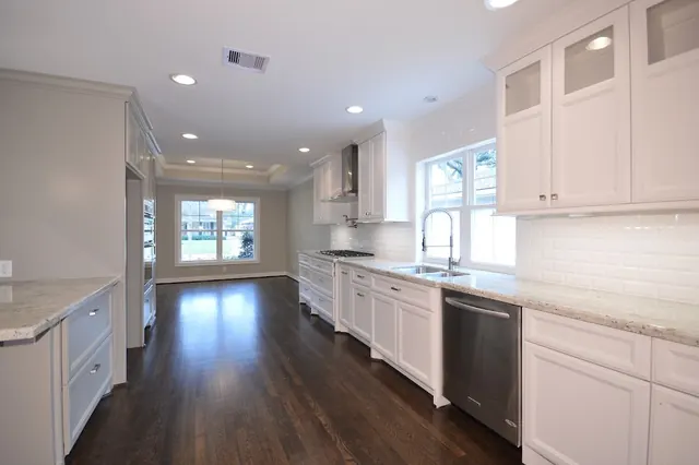 Univera Construction, LLC