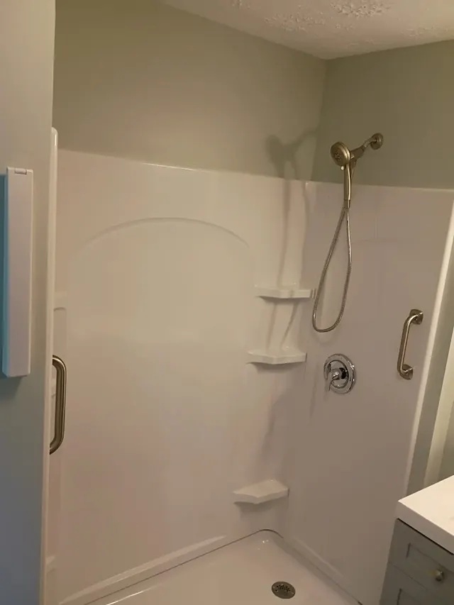 Infinite Plumbing Solutions