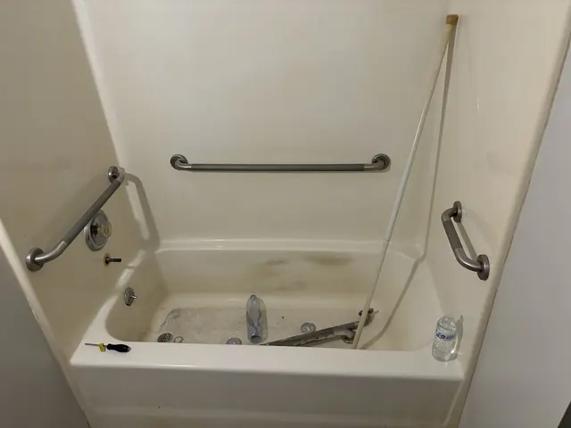 Reglaze Pro LLC