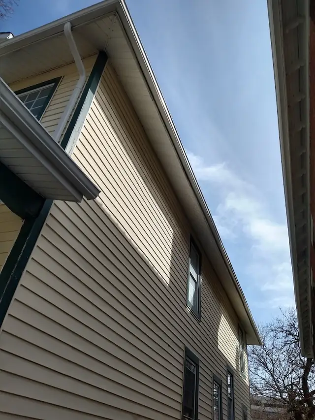 Reyes Roofing Company