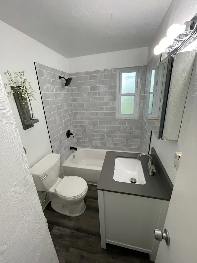 Rohall Contracting LLC