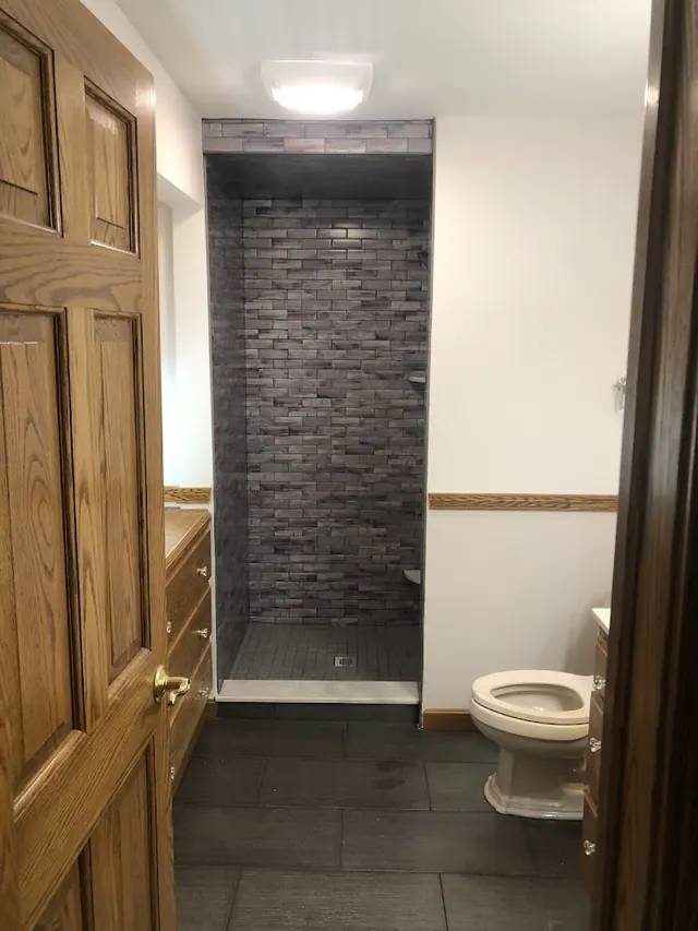 Custom Tile & Bath