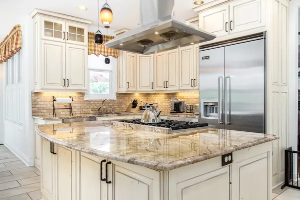 Distinctive Marble & Granite