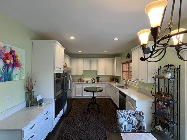 J&S Kitchen and Home