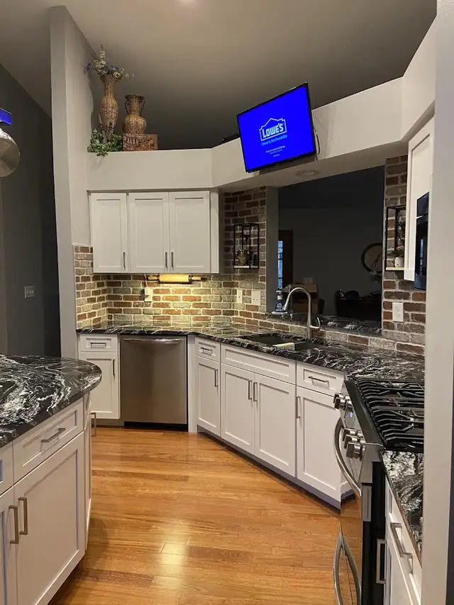 Superior Cabinet Refinishing