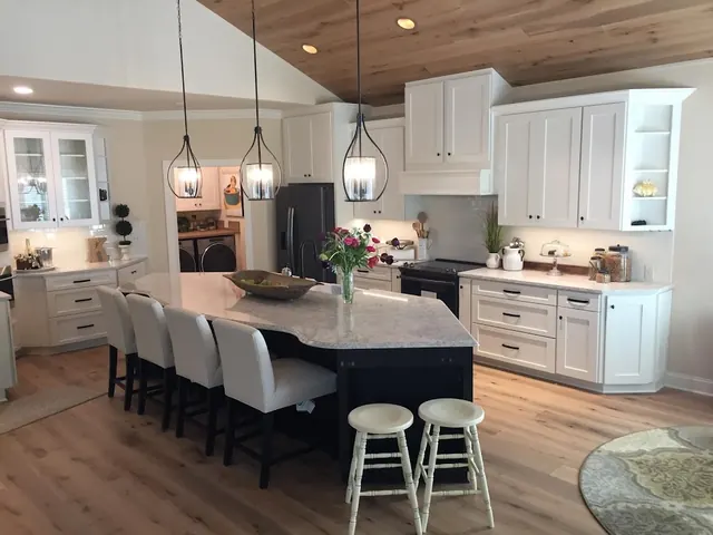 Aiello's Creative Kitchen